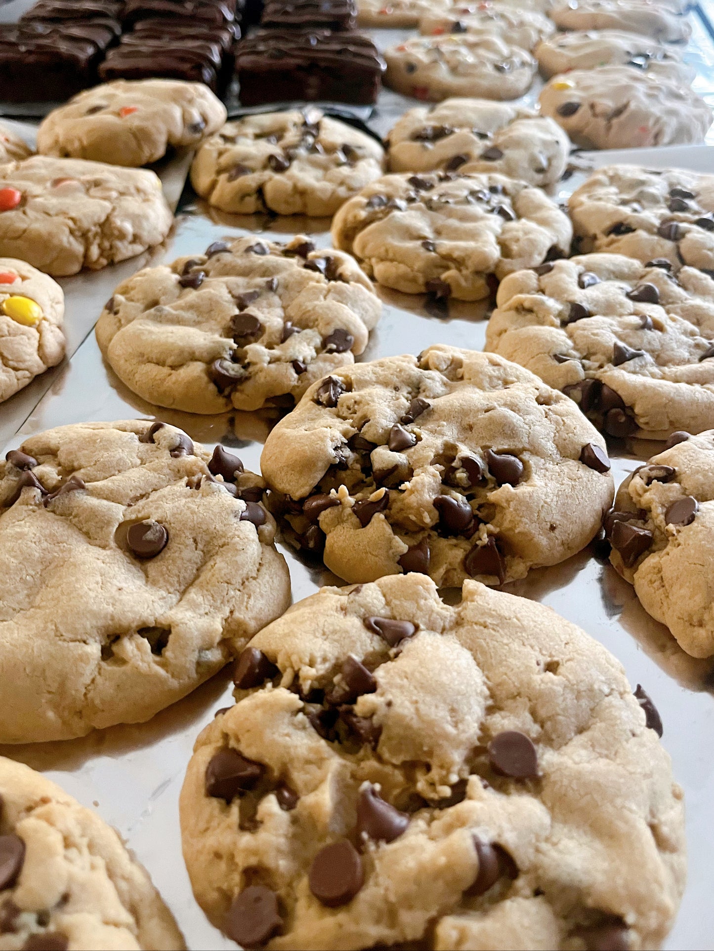 Fresh baked cookie trays for delivery in Medina, Ohio. Great for corporate events, work parties, family parties, and more.