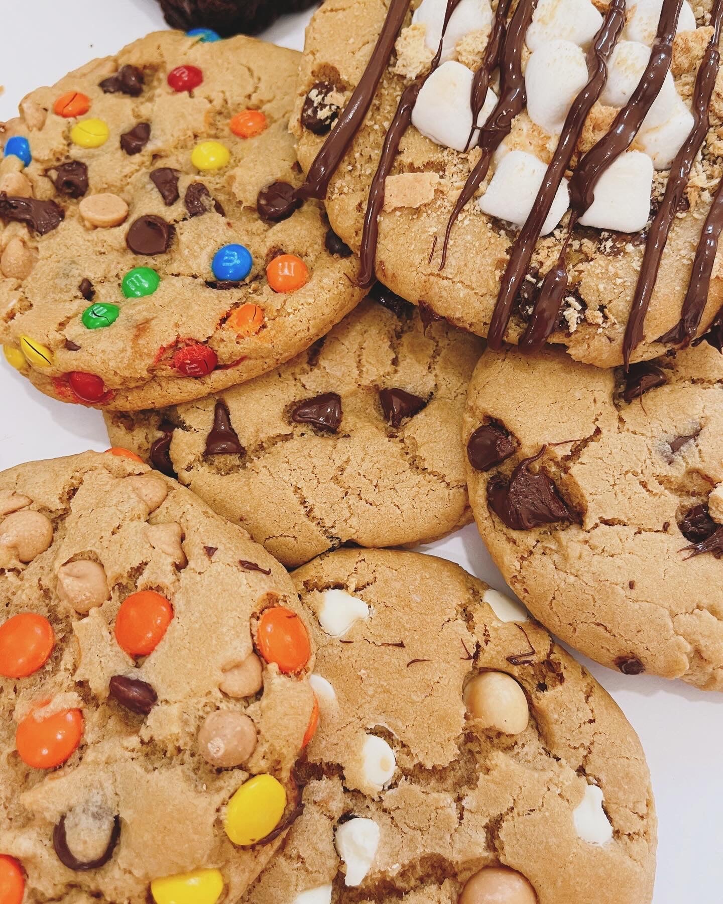 Assorted fresh baked cookie tray by GoodyGram in Medina, Ohio for local delivery or nationwide shipping.